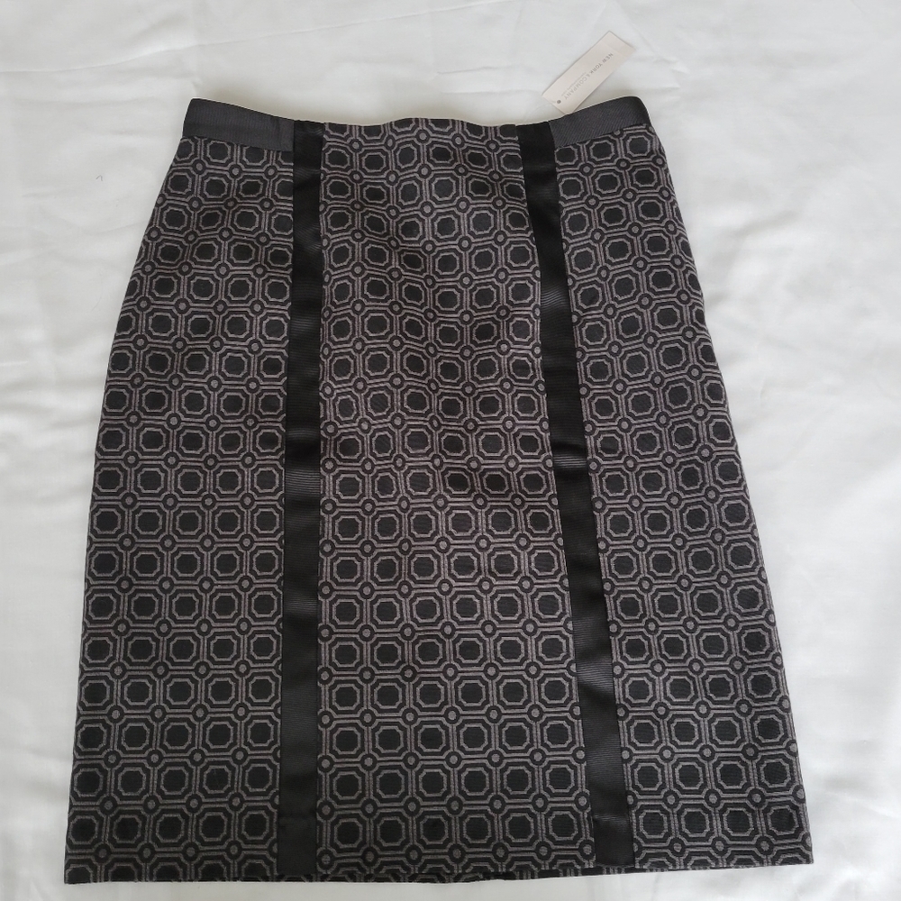 New York Co. Mosaic pattern pencil skirt Size 4